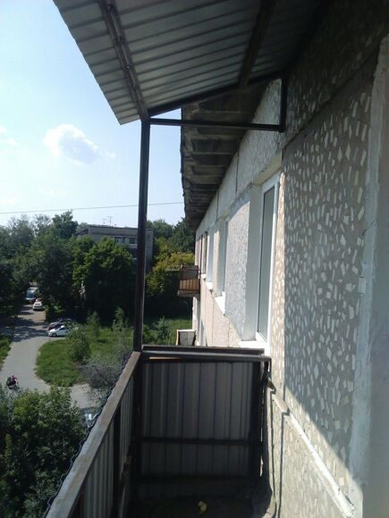 Крыша на балкон последнего этажа в Томске - цена установки